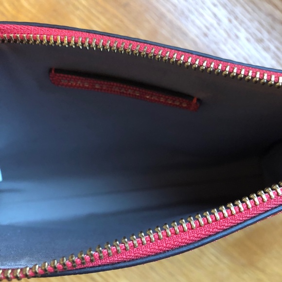 Marc Jacobs Orange Leather Textured Crossbody - Picture 3 of 7